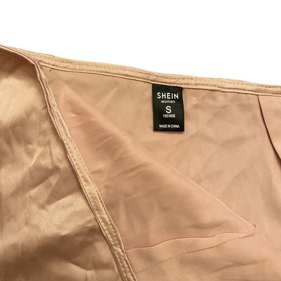 {Shein} Slip Skirt with thigh split mini pink - Picture 3 of 5